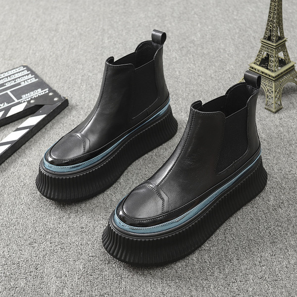 Mūsdienīgi sieviešu zābaki ar augstu platformu