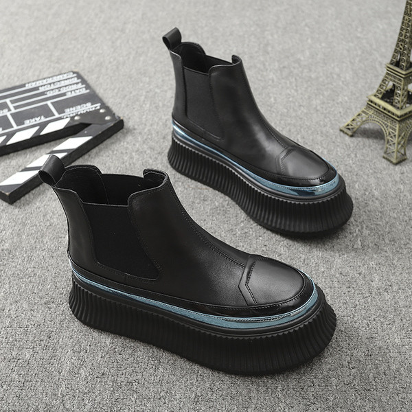 Mūsdienīgi sieviešu zābaki ar augstu platformu