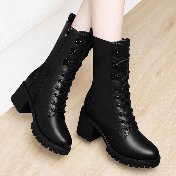 Öko bőrből készült fekete női csizma vastag sarokkal - két modell