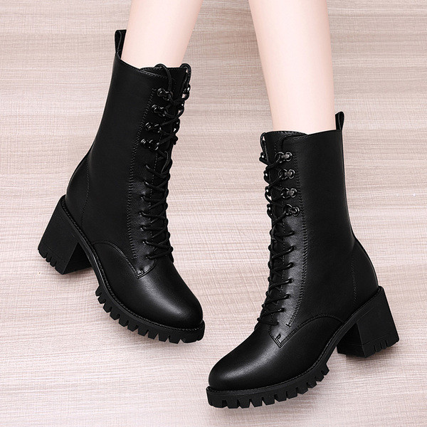 Öko bőrből készült fekete női csizma vastag sarokkal - két modell