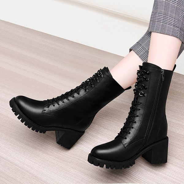 Öko bőrből készült fekete női csizma vastag sarokkal - két modell