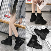 Új modell női sportcipő durva talppal, fekete színben