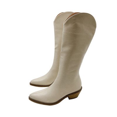 Női bőrcsizma - retro stílusú, alacsony sarkú