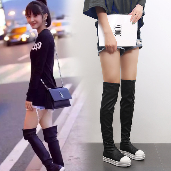 Eko bőr zoknis csizma új modellje gumitalppal