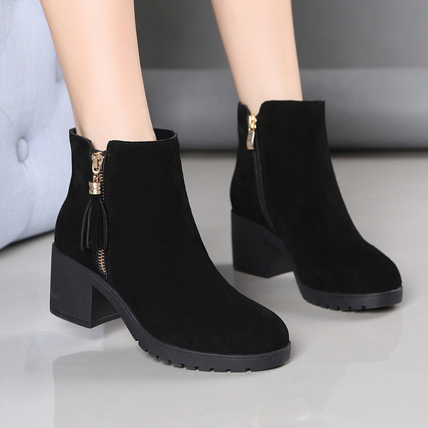 Naiste saapad paksusega 5 cm kontsaga - öko seemisnahk