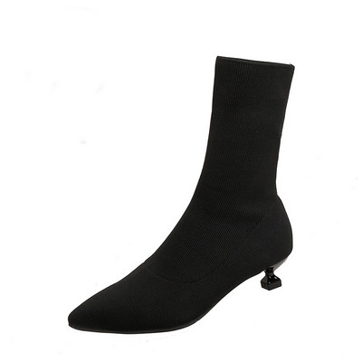 Καθημερινές γυναικείες μπότες μπότες με τακούνι 3 cm σε δύο μοντέλα