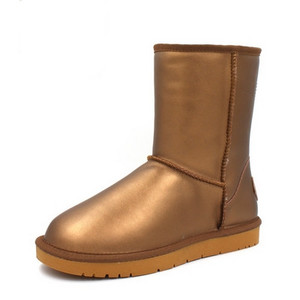 Naiste vabaaja talvesaapad lameda talla ja sooja voodriga mitmes mudelis