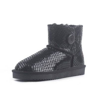 Naiste vabaaja talvesaapad lameda talla ja sooja voodriga mitmes mudelis