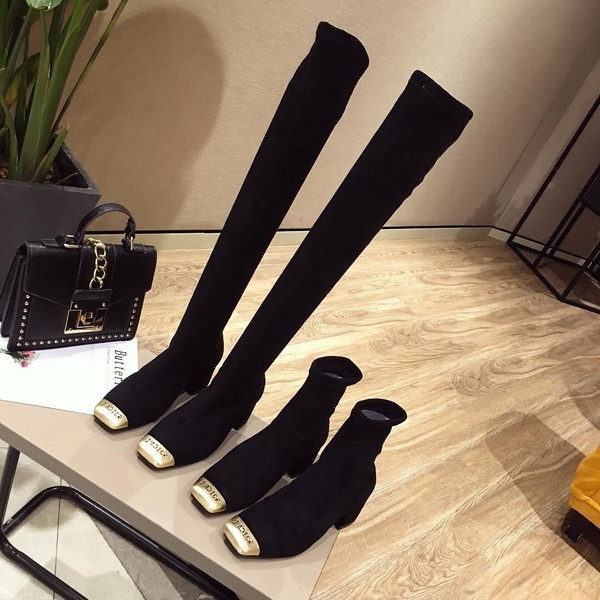 Sieviešu modernie zābaki vai zeķu zābaki