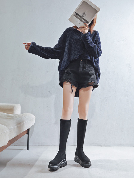 Modern női velúr csizma magas talppal