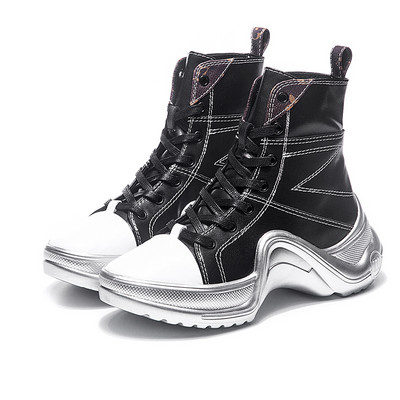 Sieviešu sporta zābaki no eko ādas ar raupju zoli