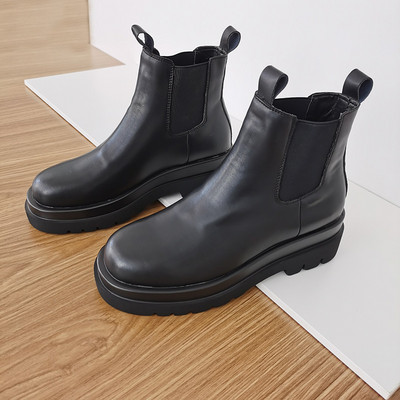 Női alkalmi csizma ökobőrből fekete színben - két modell