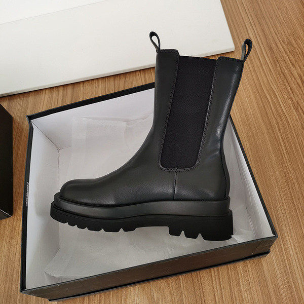 Női alkalmi csizma ökobőrből fekete színben - két modell