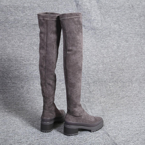 Ökoseemisnahast moodsad põlvekõrgusega saapad naistele