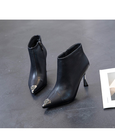 Uus mudel ökonahast metallist kaunistuse ja kontsaga naiste saapad