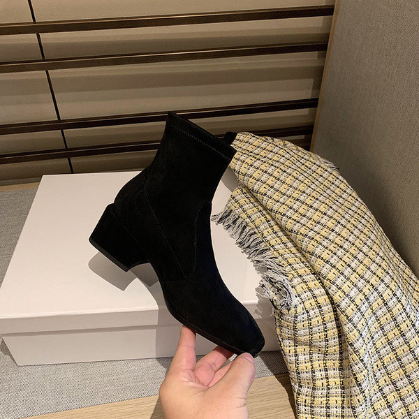 Modern női csizma öko velúrból vagy öko bőrből - 3,5 cm vastag sarok