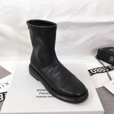 Öko-nahast ja lameda tallaga naiste saapad - voodriga või ilma