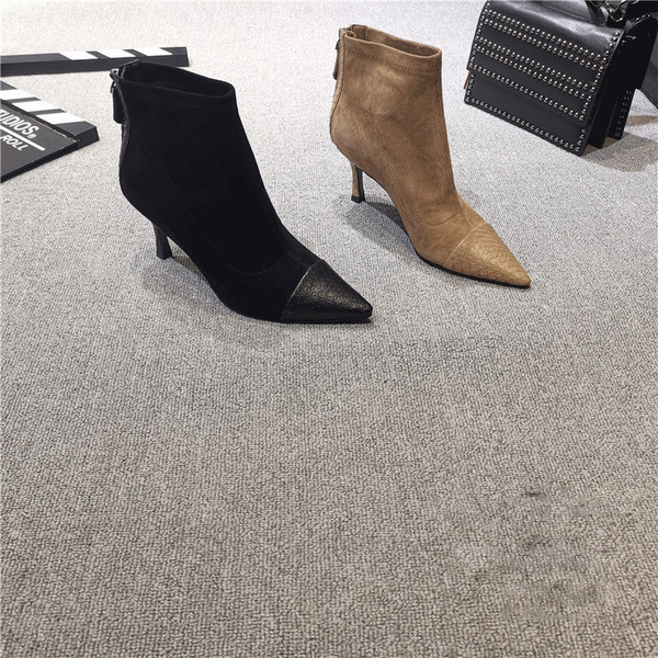 Stílusos női csizma hegyes modell 5 cm-es sarokkal