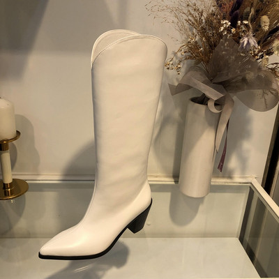 Naiste nahast saapad 6 cm kontsaga - retro stiilis