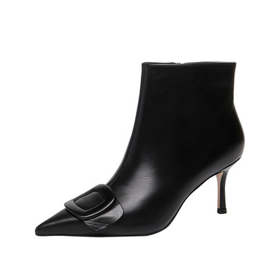 Mustad 7 cm kontsaga ökonahast naiste saapad