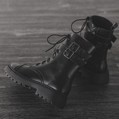 Γυναικείες μπότες με κορδόνια και επίπεδη σόλα - σε διάφορα χρώματα