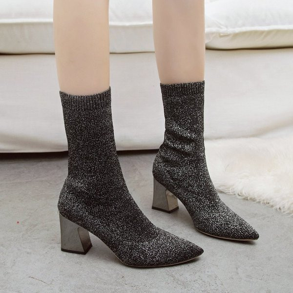 Naiste teravatipuline paksu kontsaga saapad