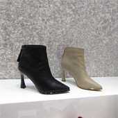 Kunstnahast moodsad kõrgete kontsadega naiste saapad