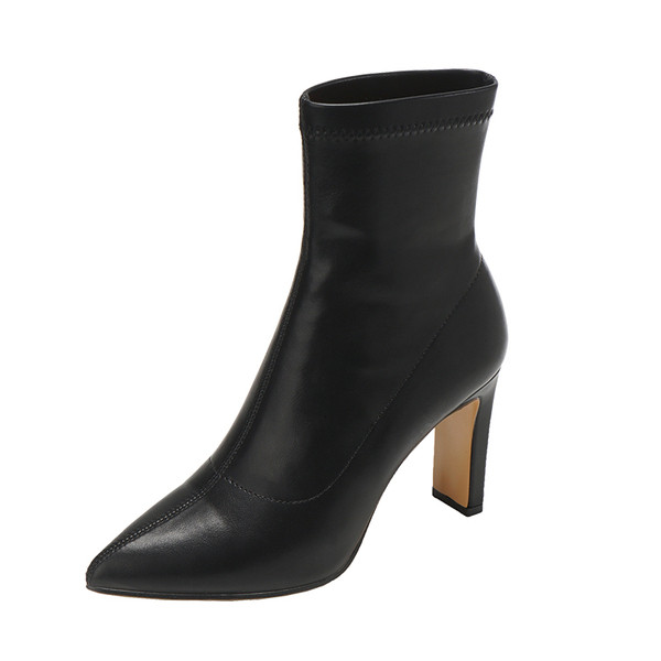 Női alkalmi csizma műbőr sarokkal - hegyes modell