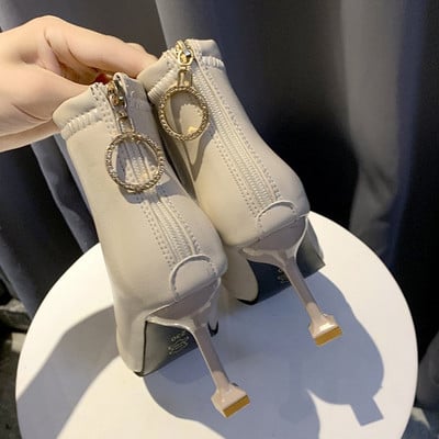 Κομψές γυναικείες μπότες με φερμουάρ και λεπτό τακούνι 8 εκατοστά - οικολογικό δέρμα