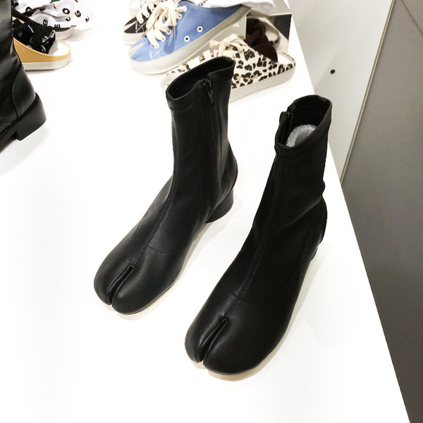 Lameda tallaga vabaajasaapad - sokitüüp