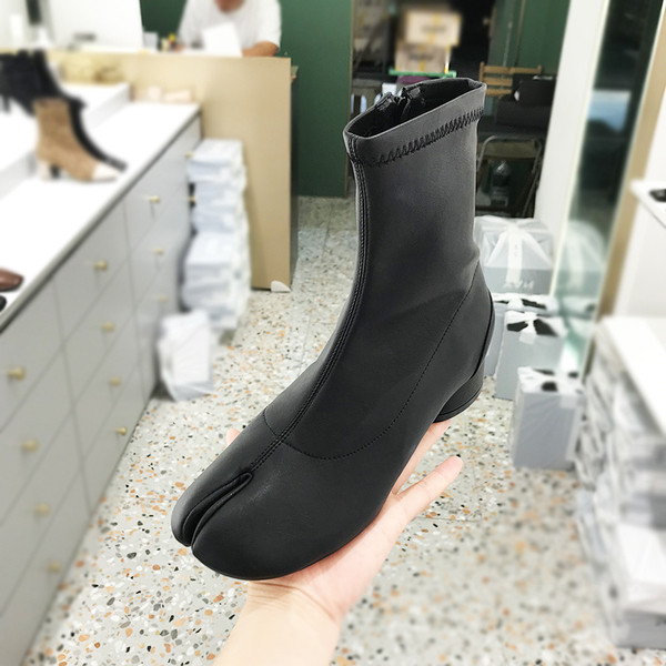 Lameda tallaga vabaajasaapad - sokitüüp