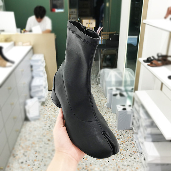 Lameda tallaga vabaajasaapad - sokitüüp