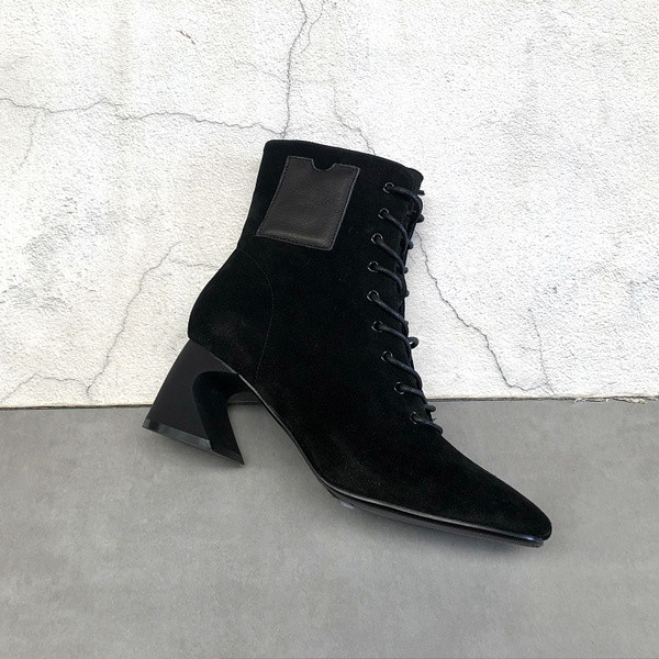 Uus mudel öko-seemisnahast paeltega musta värvi naiste saapad