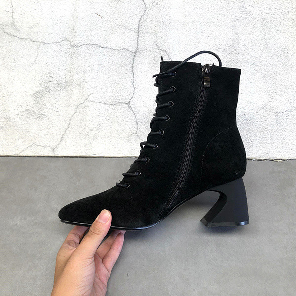 Uus mudel öko-seemisnahast paeltega musta värvi naiste saapad