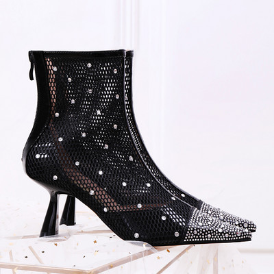 Νέο μοντέλο γυναικείες μπότες με πέτρες και λεπτό τακούνι