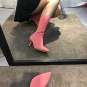 Naiste saapa tüüpi sokk 7 cm kontsaga - terava otsaga mudel