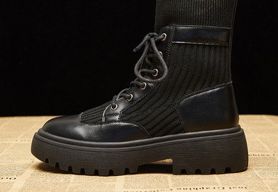 Crne ženske čizme od tekstila sa vezicama u nekoliko modela