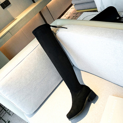 Alkalmi női csizma vastag sarokkal és eco velúr fűzőkkel - többféle modell