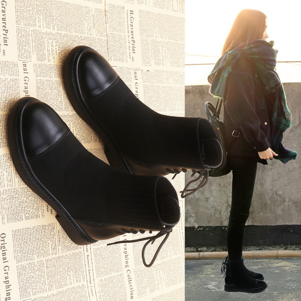 Öko-seemisnahast naiste vabaaja saapad musta värvi paeltega