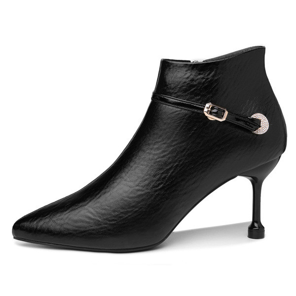 Terava kontsaga naiste saapad - erinevad mudelid