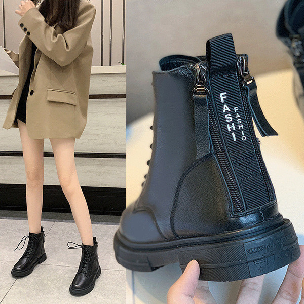 Uus lameda tallaga naiste saapad musta värvi