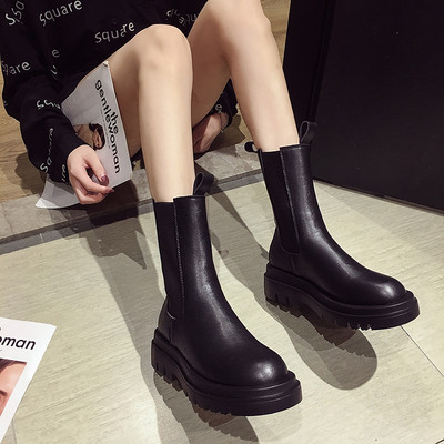 Έκο δερμάτινες γυναικείες μπότες με επίπεδη σόλα σε δύο μοντέλα