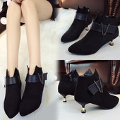 Öko-seemisnahast 5 cm kontsaga ja metallelemendiga naiste kingad