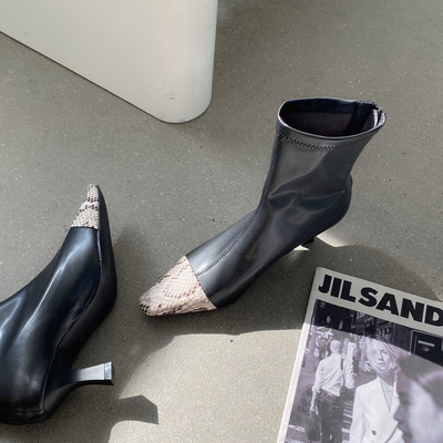 Naiste loomamustriga teravatipuline mudel - sokitüüp