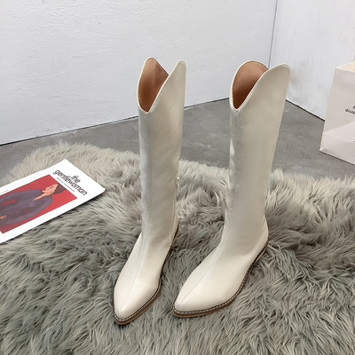 Moodsate ökonahast madala kontsaga naiste saapad uus mudel