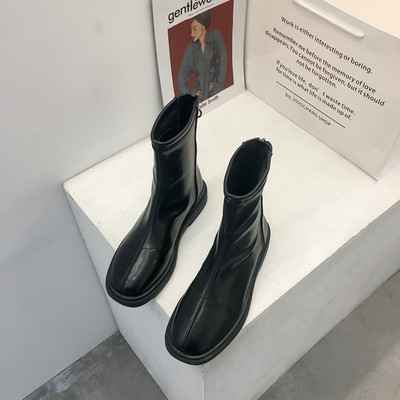 Ikdienas sieviešu zābaki vai zābaki noapaļots modelis no mākslīgās ādas ar plakanu zoli