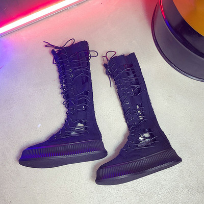 Női tavaszi-őszi csizma lapos magas talppal