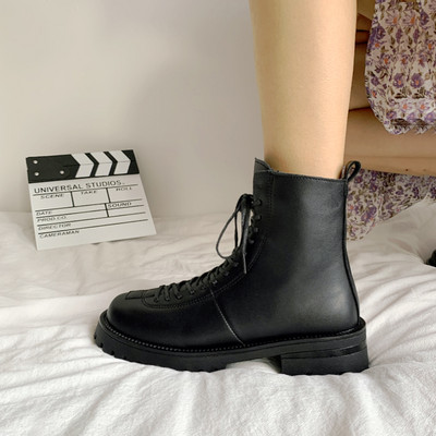 Casual γυναικείες μπότες με κορδόνια και επίπεδη σόλα