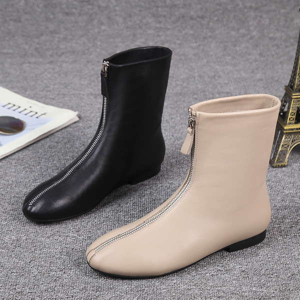 Φθινοπωρινές μπότες με φερμουάρ και επίπεδη σόλα