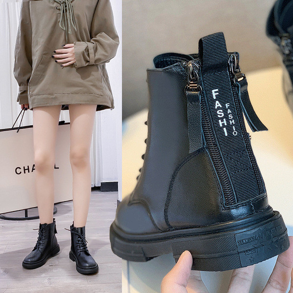 Moodsad lameda tallaga naiste saapad lameda tallaga musta värvi